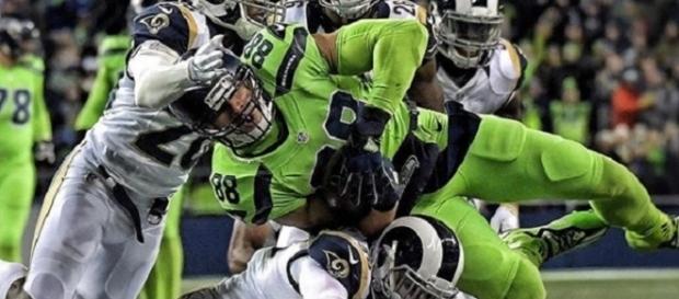 Seahawks atropelou os Rams e garantiu vaga na pós-temporada da NFL (Foto: Kirby Lee/USAT) Seahawks atropelou os Rams e garantiu vaga na pós-temporada da NFL (Foto: Kirby Lee/USAT)