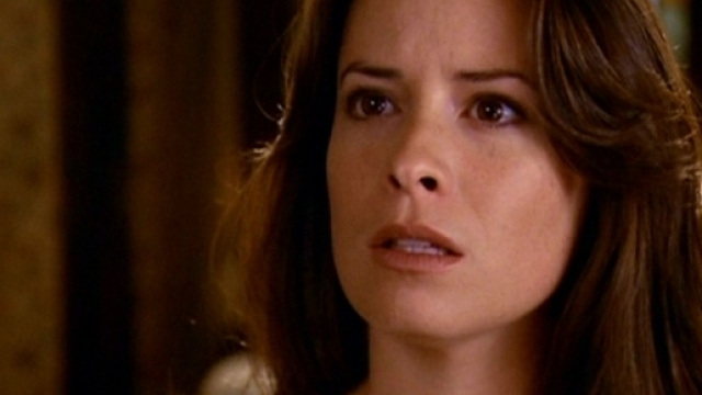 Piper se dresse de nouveau face à son destin. (via Charmed Wikia - Holly M. Combs)