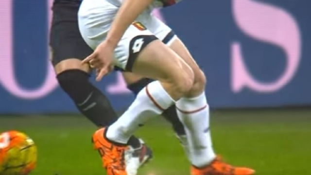 Un momento di gioco durante una partita di calcio