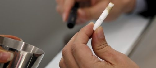 Il tabacco non brucia ma viene "svapato" nelle nuove sigarette in commercio.