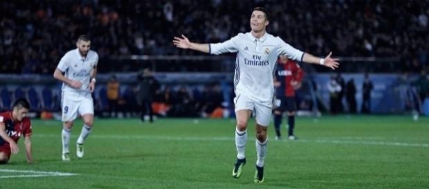 Cristiano Ronaldo faz hat-trick e decide título para o Real Cristiano Ronaldo faz hat-trick e decide título para o Real