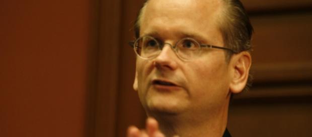 Lessig: Gelingt ihm die Zerstörung der US-Demokratie? (Fotoverantw./URG Suisse: Blasting.News Archiv) Lessig: Gelingt ihm die Zerstörung der US-Demokratie? (Fotoverantw./URG Suisse: Blasting.News Archiv)