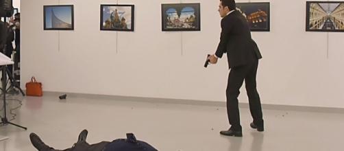 Turchia, ad Ankara ucciso l'ambasciatore russo - FOTO e VIDEO ... - panorama.it
