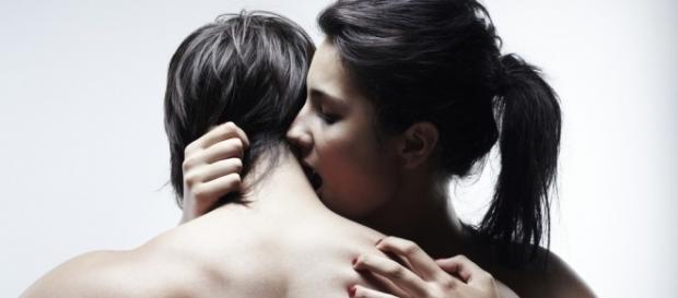 Conquistar um homem, seduzi-lo, não é difícil. Conquistar um homem, seduzi-lo, não é difícil.