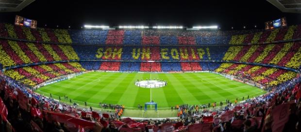 O Camp Nou joga em casa frente ao Hércules para a Taça do Rei. O Camp Nou joga em casa frente ao Hércules para a Taça do Rei.