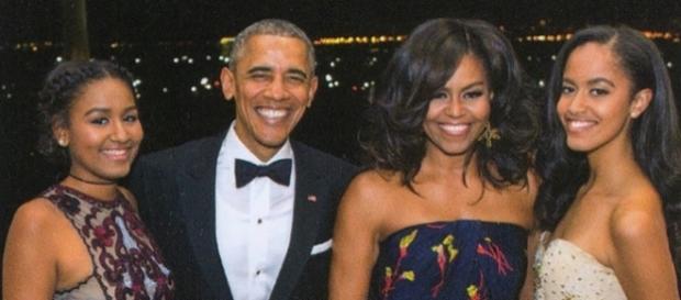 Obama family last Christmas card from White House - Photo credit: Pete Souza/Instagram Obama family last Christmas card from White House - Photo credit: Pete Souza/Instagram