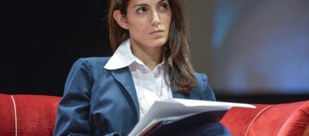 Virginia Raggi coinvolta nelle indagini sulla famiglia Marra Virginia Raggi coinvolta nelle indagini sulla famiglia Marra
