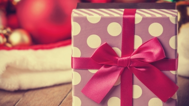 Idee regali di Natale 2016: come sorprendere lei e lui