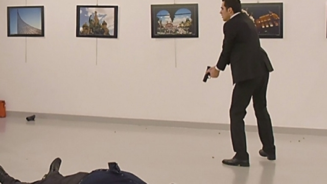 Turchia, ad Ankara ucciso l'ambasciatore russo - FOTO e VIDEO ... - panorama.it