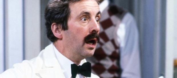 Andrew Sachs | Thomas the Tank Engine Wikia | Fandom powered by Wikia - wikia.com Andrew Sachs | Thomas the Tank Engine Wikia | Fandom powered by Wikia - wikia.com