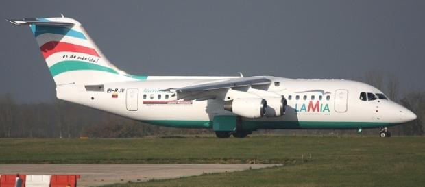 EI-RJV LAMIA British Aerospace Avro RJ85 Photo by Steven Mills ... - planespotters.net EI-RJV LAMIA British Aerospace Avro RJ85 Photo by Steven Mills ... - planespotters.net