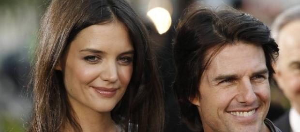 F5 - Fotografia - Celebridades - Tom Cruise e Katie Holmes - 01/12 ... - com.br F5 - Fotografia - Celebridades - Tom Cruise e Katie Holmes - 01/12 ... - com.br