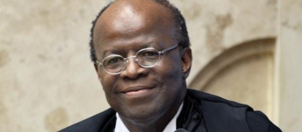 Joaquim Barbosa: 'o sistema político brasileiro foi moldado para eleger gente ruim' Joaquim Barbosa: 'o sistema político brasileiro foi moldado para eleger gente ruim'