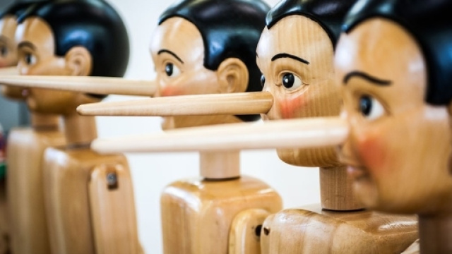 Dire bugie: 7 cose che dovresti sapere - buzznews.it