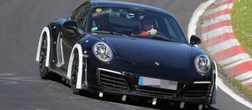 2018 Porsche 911 spotted testing at Nürburgring track | Autocar - autocar.co.uk