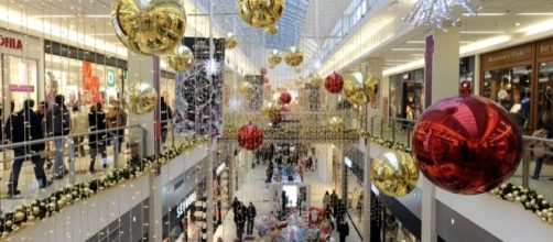 Retailers stay open 24/7 in the days leading up to Christmas 2016 - elliott.org