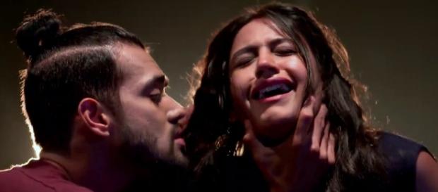 Dakshya Kidnaps Annika in Ishqbaaz (Youtube screengrab) Dakshya Kidnaps Annika in Ishqbaaz (Youtube screengrab)