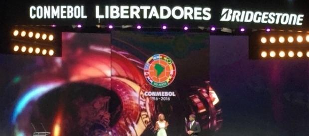 Grupos e primeiros jogos da Libertadores são definidos em sorteio no Paraguai Grupos e primeiros jogos da Libertadores são definidos em sorteio no Paraguai