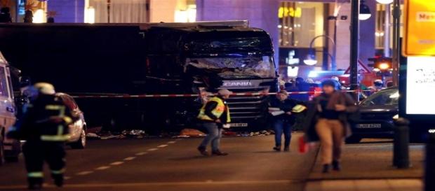 Incidente deixou 12 mortos e 48 feridos em Berlim nesta segunda-feira, 19 Incidente deixou 12 mortos e 48 feridos em Berlim nesta segunda-feira, 19
