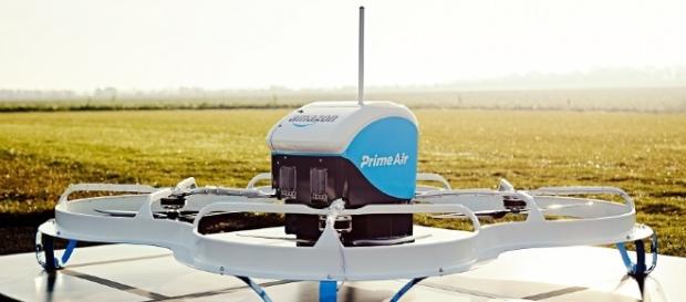 Livraison par drone : La Poste et Amazon donnent le coup d'envoi - lesnumeriques.com Livraison par drone : La Poste et Amazon donnent le coup d'envoi - lesnumeriques.com