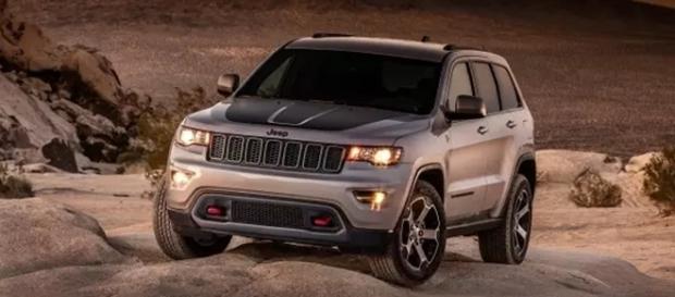 O Jeep Cherokee, que também é vendido no Brasil, é o líder de vendas entre os utilitários esportivos O Jeep Cherokee, que também é vendido no Brasil, é o líder de vendas entre os utilitários esportivos