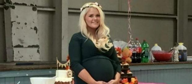 Photos! Corey & Miranda Simms Baby Shower and Name Reveal! | All ... - alltheteenmoms.net Photos! Corey & Miranda Simms Baby Shower and Name Reveal! | All ... - alltheteenmoms.net