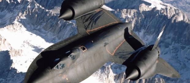 Senior Crown : SR-71 Blackbird - globalsecurity.org Senior Crown : SR-71 Blackbird - globalsecurity.org
