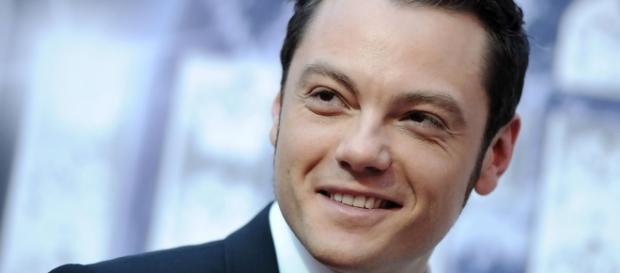 Tiziano Ferro in America per diventare papà Tiziano Ferro in America per diventare papà