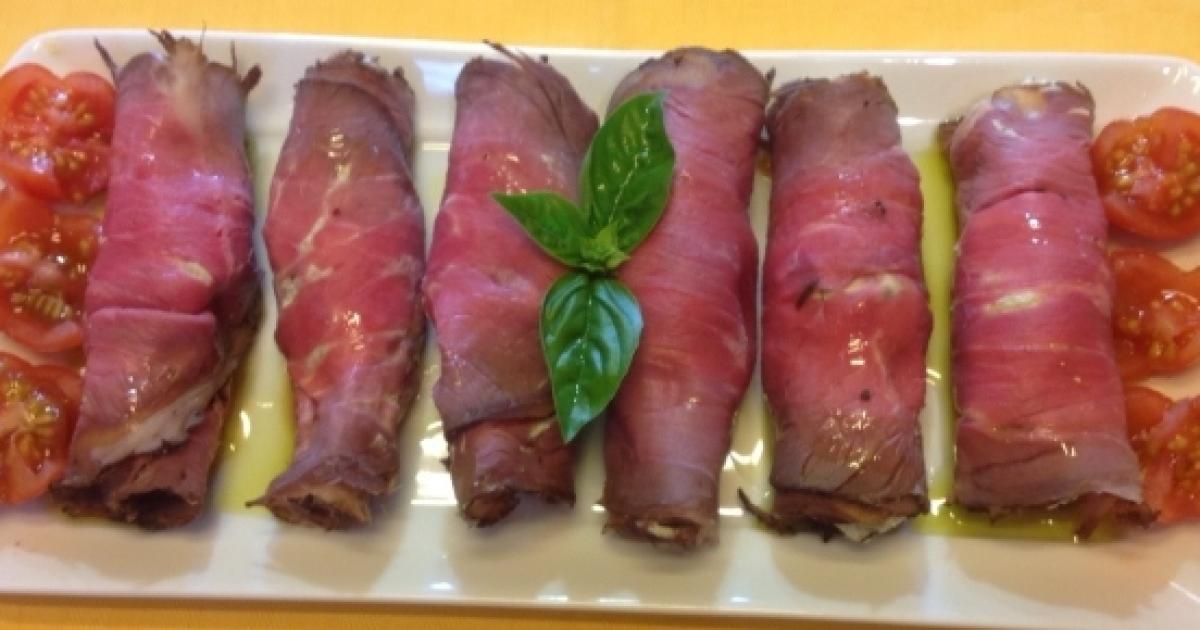 Rotoli di roast beef al formaggio, la ricetta rivisitata