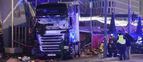 Camion a Berlino: attentato rivendicato dall'Isis - laprovinciadelsulcis.com