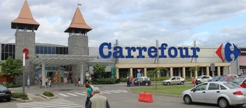 Carrefour uses iBeacons to guide & inform in-store customers - onyxbeacon.com