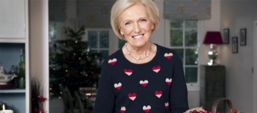 Mary Berry's Absolute Christmas Favourites | Watch Online | BBC Store - bbc.com