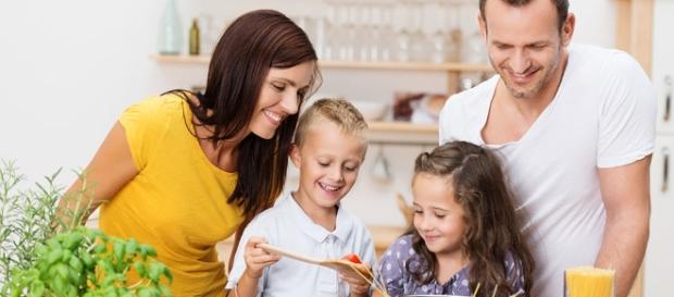 Cocinando con los hijos, fomentando hábitos de vida saludable en los niños Cocinando con los hijos, fomentando hábitos de vida saludable en los niños
