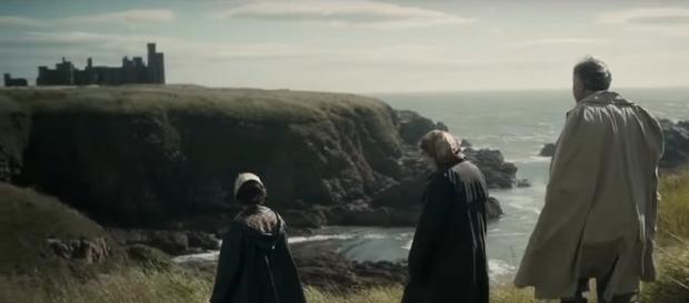 Golden Globes 2017: The Crown beat Game of Thrones. Screencap: Connection.do via YouTube Golden Globes 2017: The Crown beat Game of Thrones. Screencap: Connection.do via YouTube