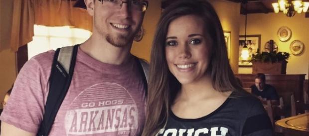 Jessa Duggar and Ben Seewald - Via https://www.instagram.com/jessaseewald/ Jessa Duggar and Ben Seewald - Via https://www.instagram.com/jessaseewald/