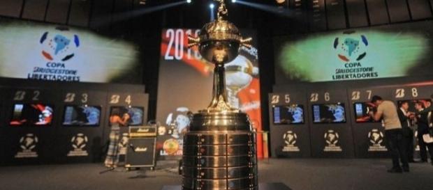 O sorteio na sede da Conmebol, no Paraguai, vai definir todo o chaveamento da Taça Libertadores 2017. O sorteio na sede da Conmebol, no Paraguai, vai definir todo o chaveamento da Taça Libertadores 2017.