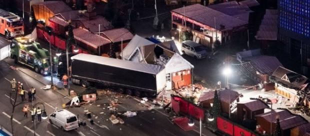 Attentato con camion a Berlino: si aggrava il bilancio delle ... - corrierenazionale.it Attentato con camion a Berlino: si aggrava il bilancio delle ... - corrierenazionale.it