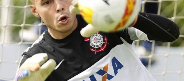 Goleiro foi titular do Corinthians na campanha do título brasileiro de 2011 Goleiro foi titular do Corinthians na campanha do título brasileiro de 2011
