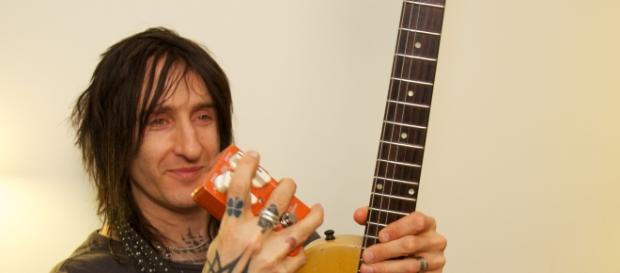 Richard Fortus dei Guns 'n' Roses (fonte: http://www.tcelectronic.com/) Richard Fortus dei Guns 'n' Roses (fonte: http://www.tcelectronic.com/)