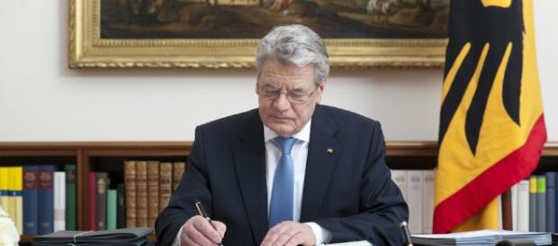 Zeigt Stärke und Führungskraft in der Krise: Der Bundespräsident. (Fotoverantw./URG Suisse: Blasting.News Archiv) Zeigt Stärke und Führungskraft in der Krise: Der Bundespräsident. (Fotoverantw./URG Suisse: Blasting.News Archiv)
