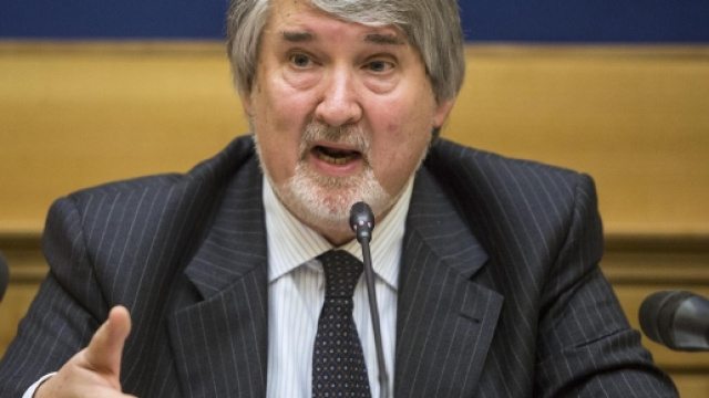 I precoci chiedono le dimissioni di Giuliano Poletti