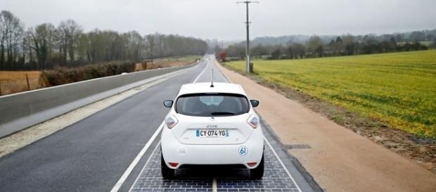 Placas solares receberam tratamento especial para suportar o tráfego Placas solares receberam tratamento especial para suportar o tráfego
