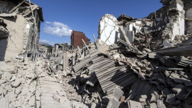 Il geologo: "Centro Italia si apre in due. I terremoti? Non sono ... - leggo.it