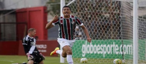 Cícero deverá trocar o Flu pelo São Paulo em 2017 (Foto: Arquivo) Cícero deverá trocar o Flu pelo São Paulo em 2017 (Foto: Arquivo)
