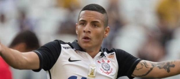 Guilherme Arana é um dos jogadores que pode pintar no time titular Guilherme Arana é um dos jogadores que pode pintar no time titular