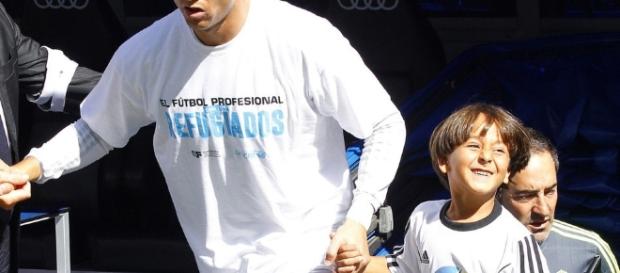 Cristiano Ronaldo: solidariedade as crianças da Síria Cristiano Ronaldo: solidariedade as crianças da Síria