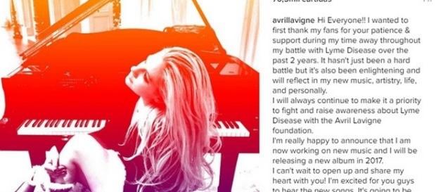 Em seu instagram, Avril anunciou a retomada da carreira Em seu instagram, Avril anunciou a retomada da carreira