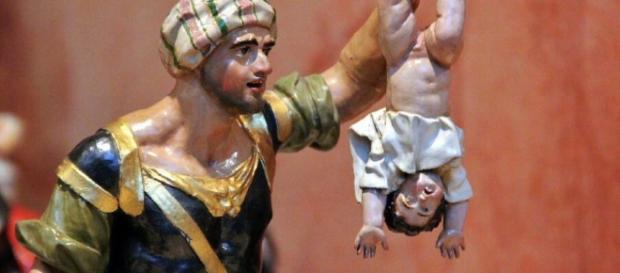 Imagen de un Belén representando el asesinato de niños por orden del rey Herodes Imagen de un Belén representando el asesinato de niños por orden del rey Herodes