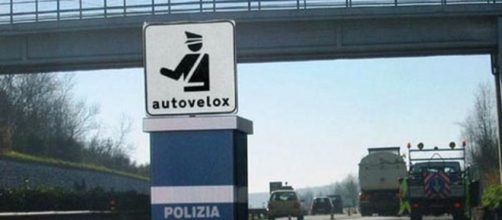 Autovelox: multa solo se la segnalazione è in entrambi i lati ... - infomotori.com