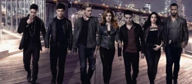 A segunda temporada de 'Shadowhunters' estreia dia 2 de janeiro de 2017 A segunda temporada de 'Shadowhunters' estreia dia 2 de janeiro de 2017